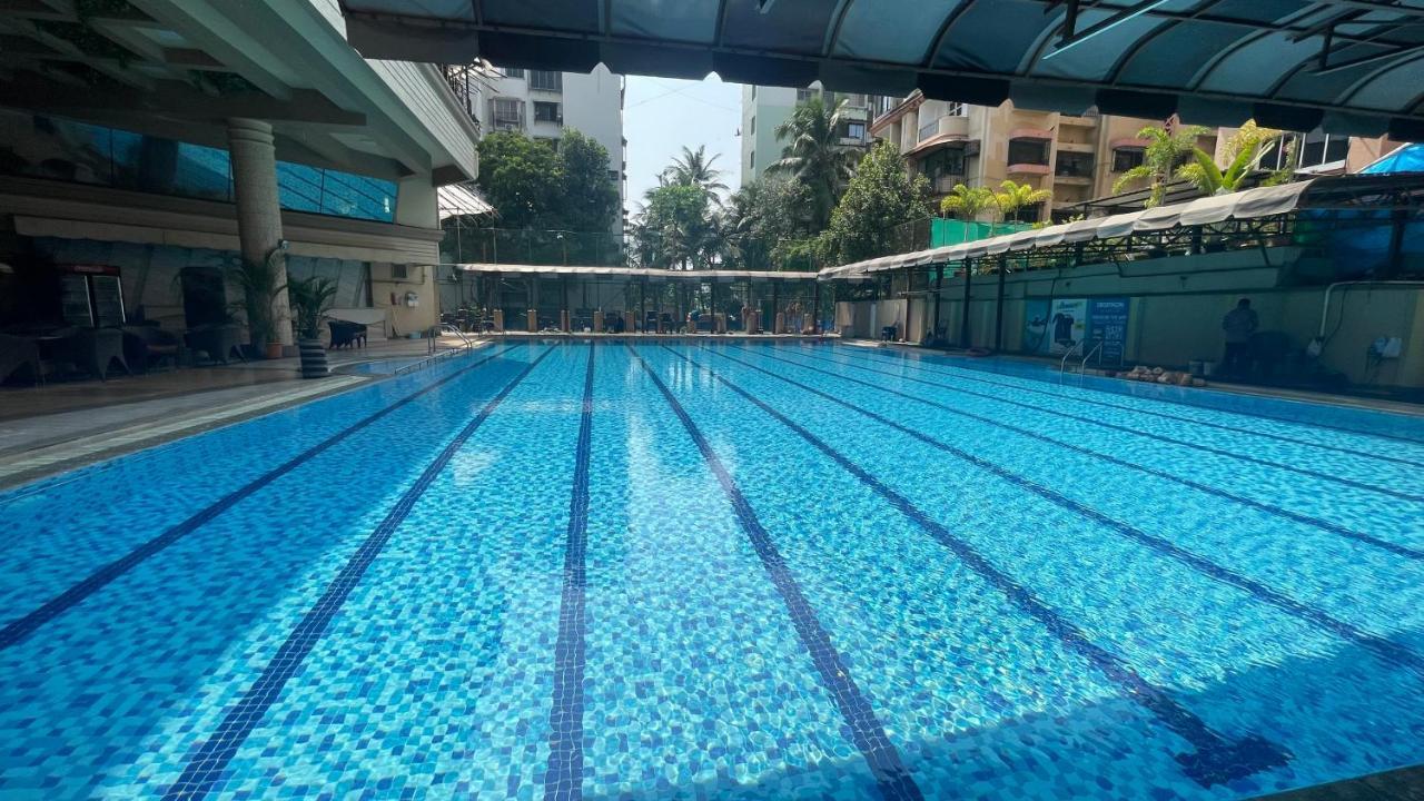 Home2 Renaissance Club Mumbai Kültér fotó