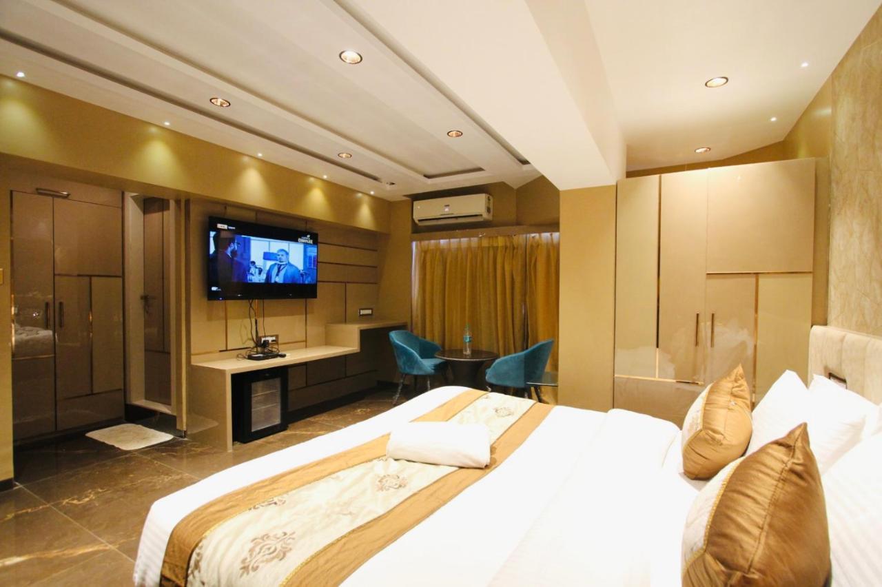 Home2 Renaissance Club Mumbai Kültér fotó