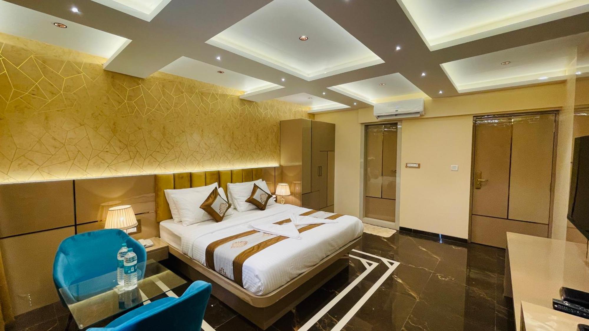 Home2 Renaissance Club Mumbai Kültér fotó